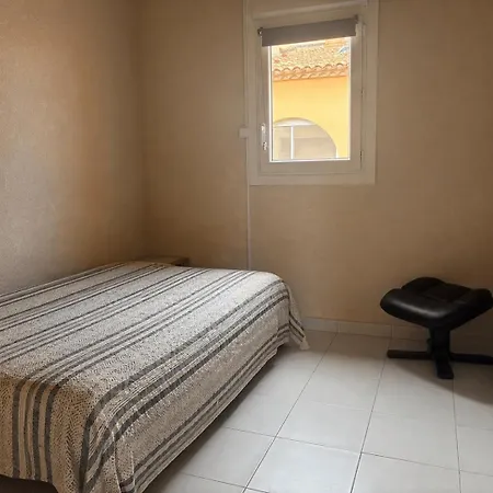 Les Portes De La Port Apartamento *