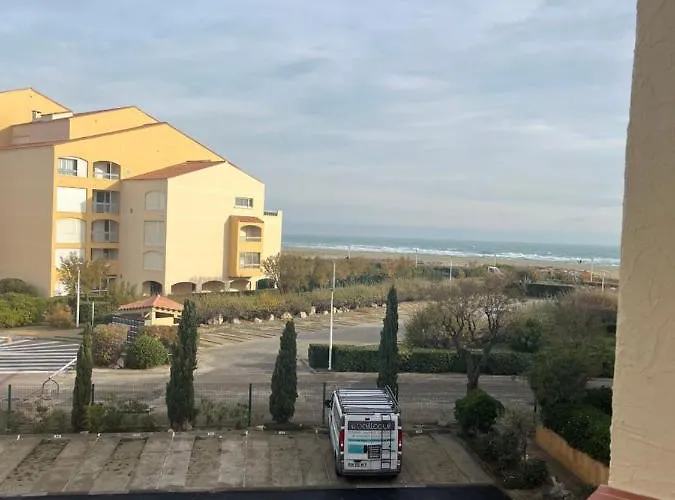 Les Portes De La Port